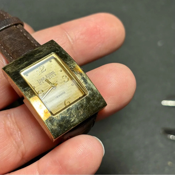 joan rivers classic Ladies Watch Quartz Gold Tone Working With New Battery - Picture 6 of 12